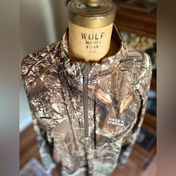 Field and Stream chamo pullover with zip - Picture 1 of 5